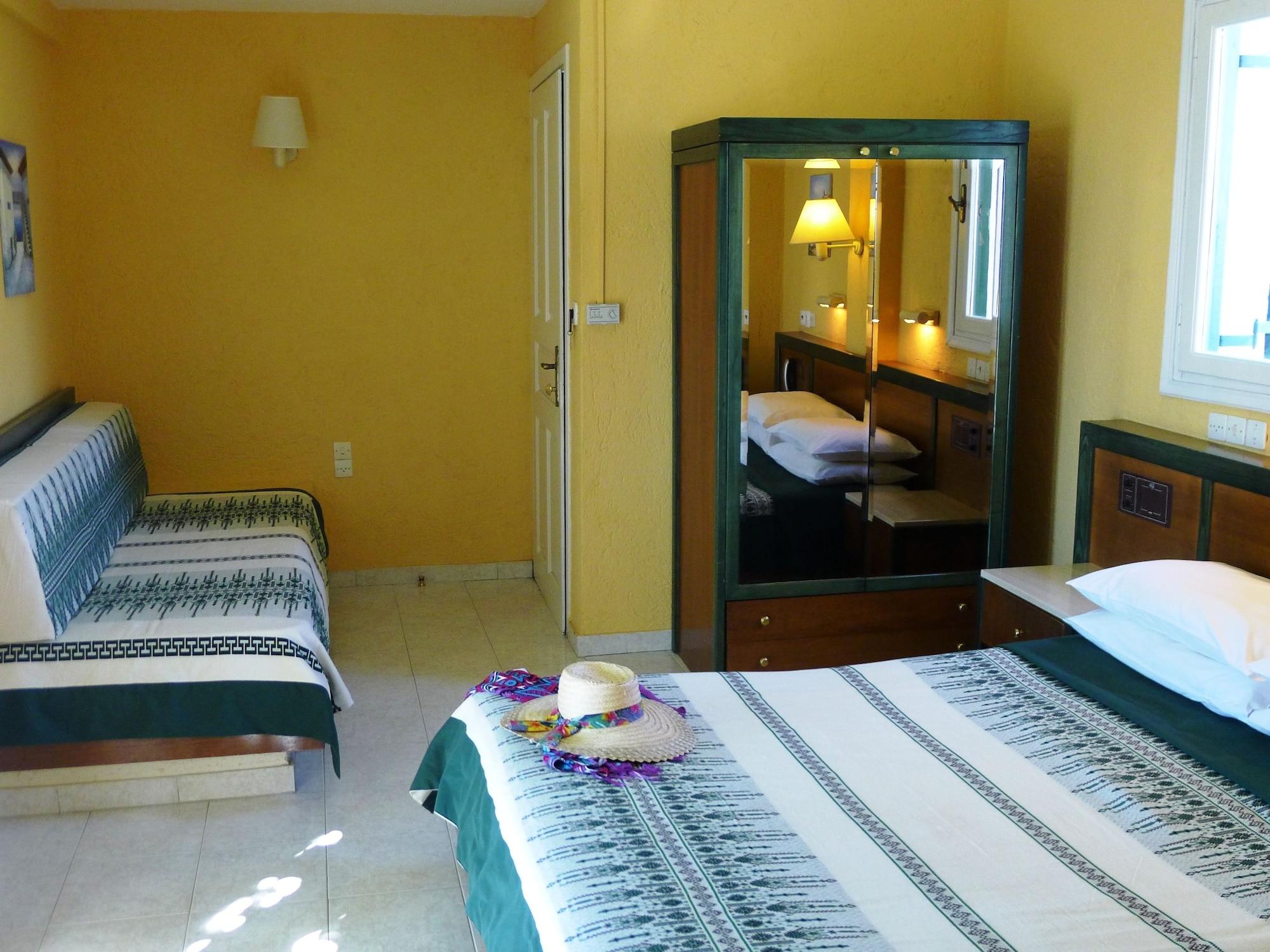 Villea Village 3* Makrýgialos