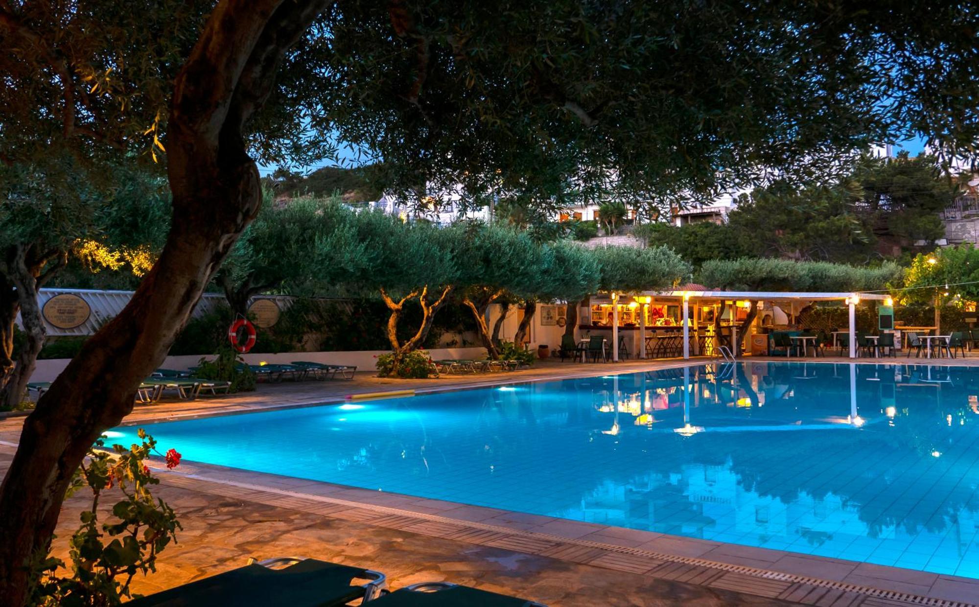 Villea Village Aparthotel Makrýgialos