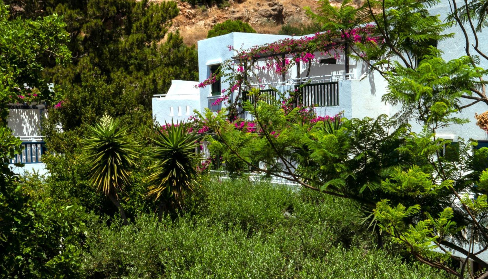 Villea Village Makrýgialos